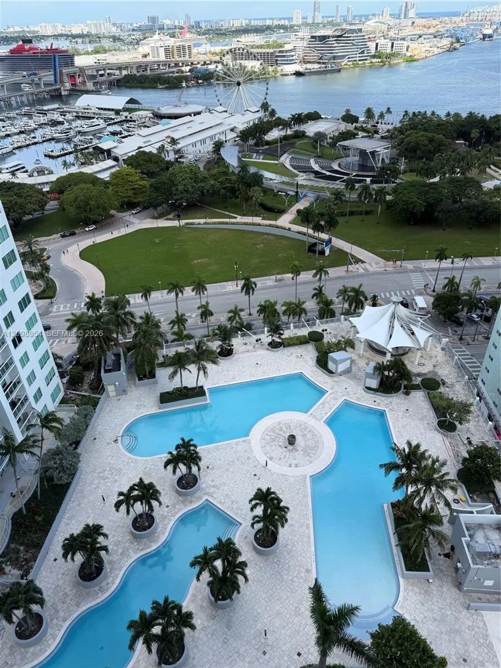 253 Ne 2nd Street #2405, Miami