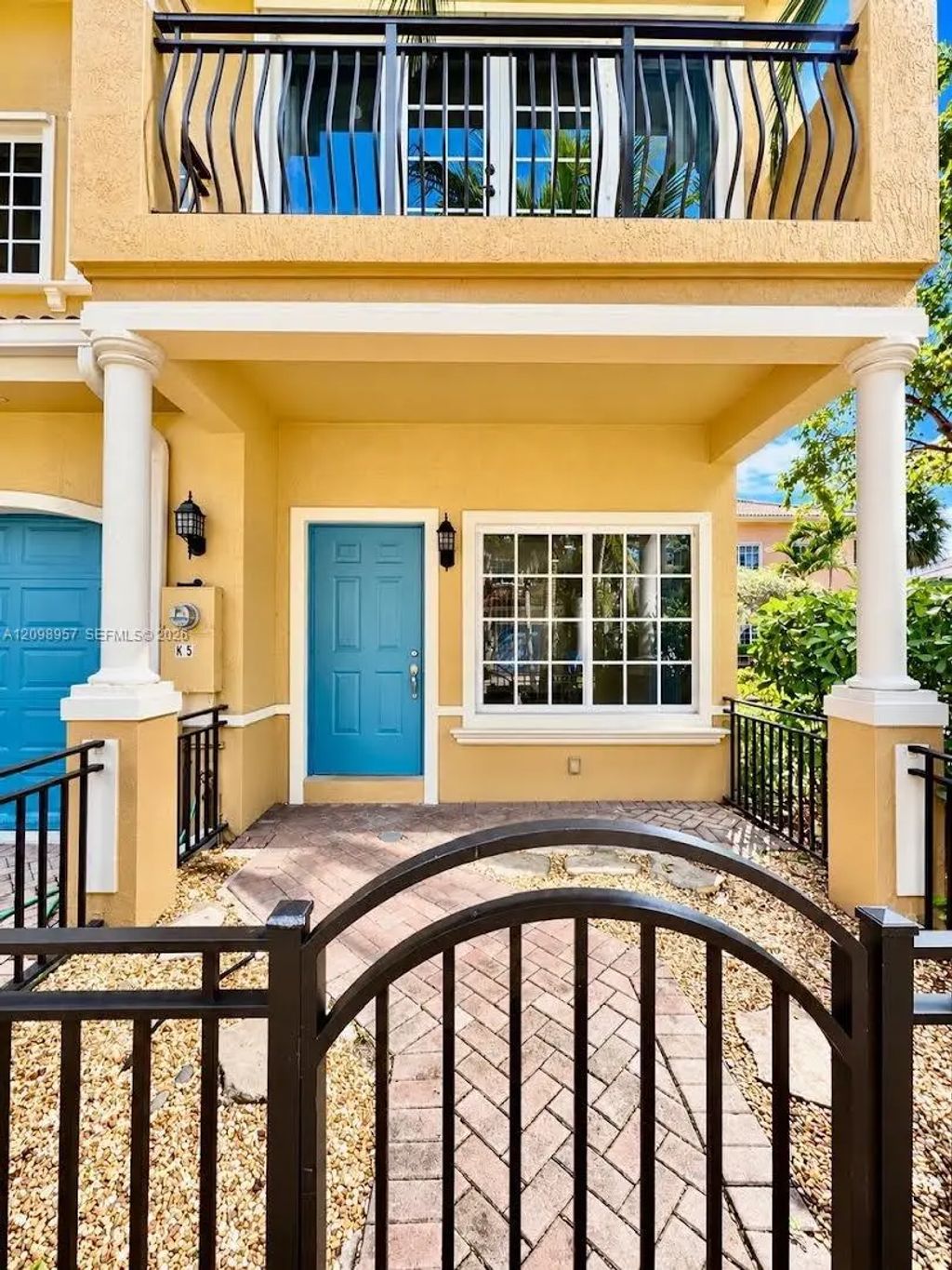 3200 Stirling Road #f6, Hollywood
