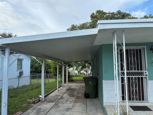 2 of 2 - 1155 W 33rd Place, Hialeah, FL