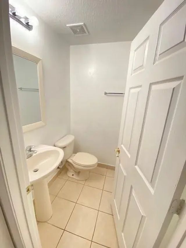 3 of 11 - 2905 Hidden Hills Road #2201, West Palm Beach, FL