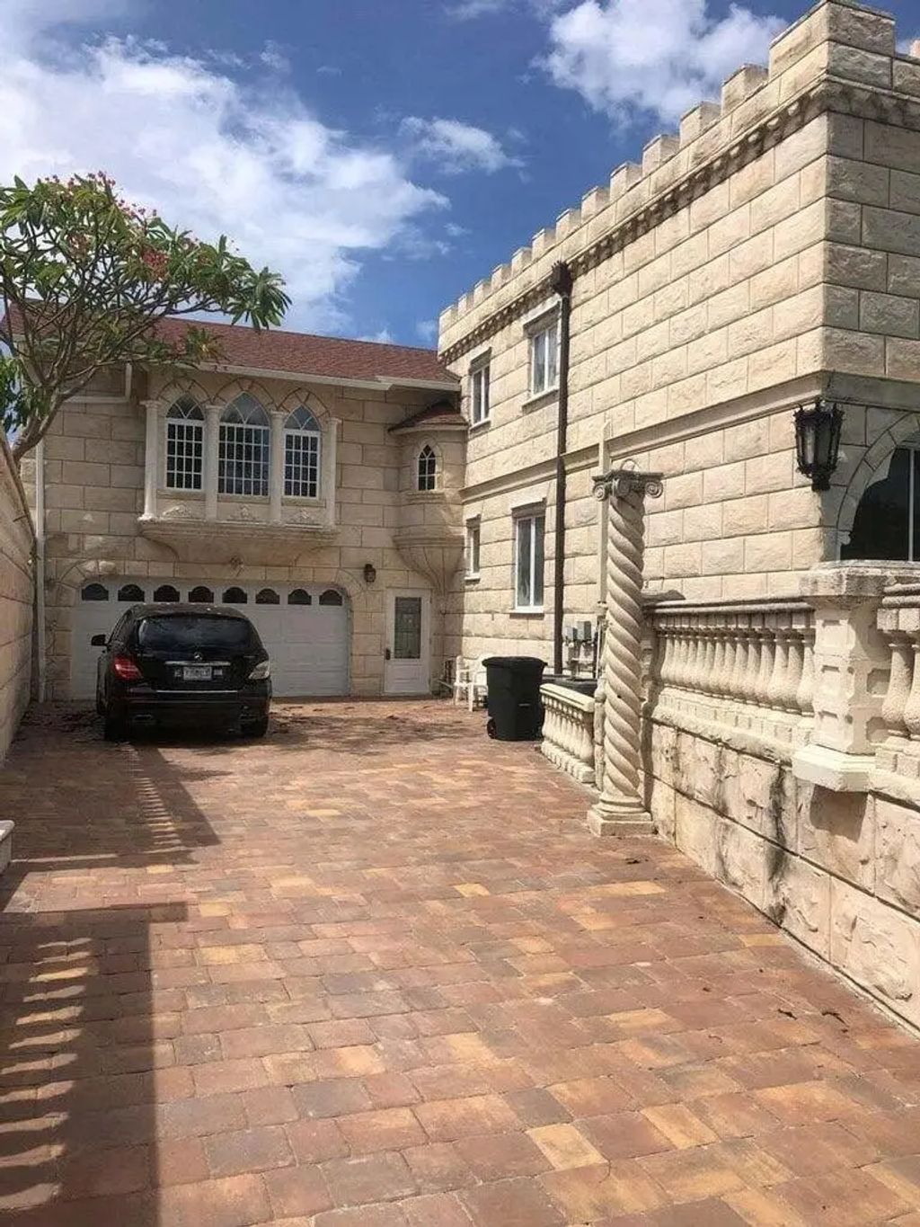 301 Ocean Drive, Juno Beach