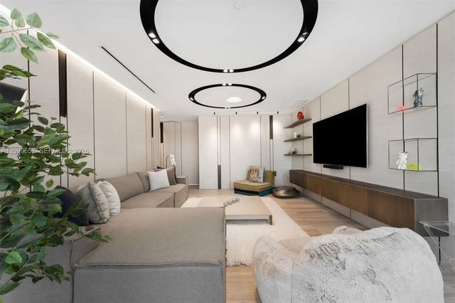 3 of 51 - 4701 N Meridian Avenue #512, Miami Beach, FL