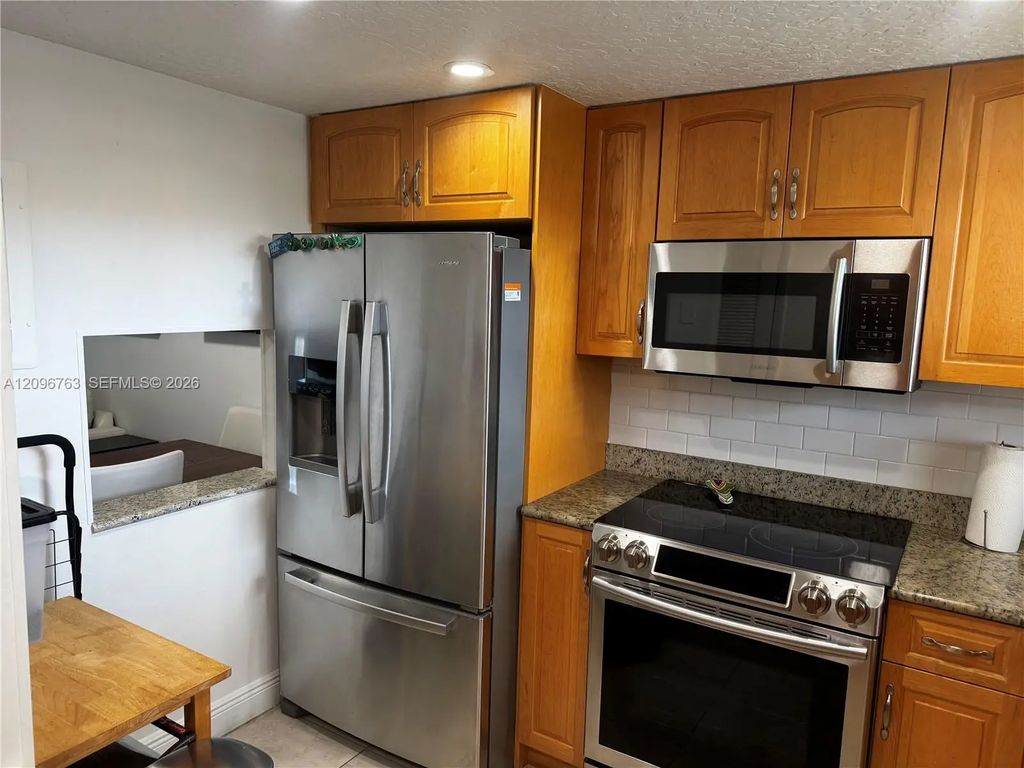 8435 Sunrise Lakes Boulevard #211, Sunrise