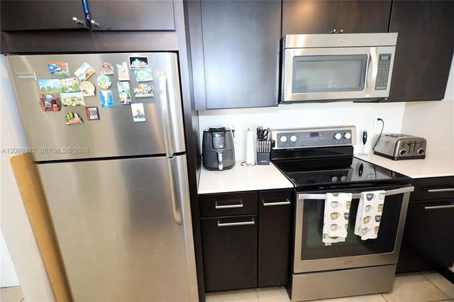 3 of 33 - 600 Ne 36th Street #1614, Miami, FL