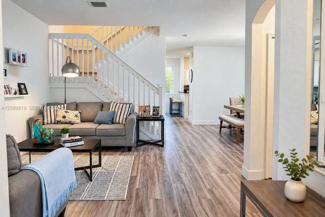 5 of 47 - 8681 Nw 112th Court, Doral, FL