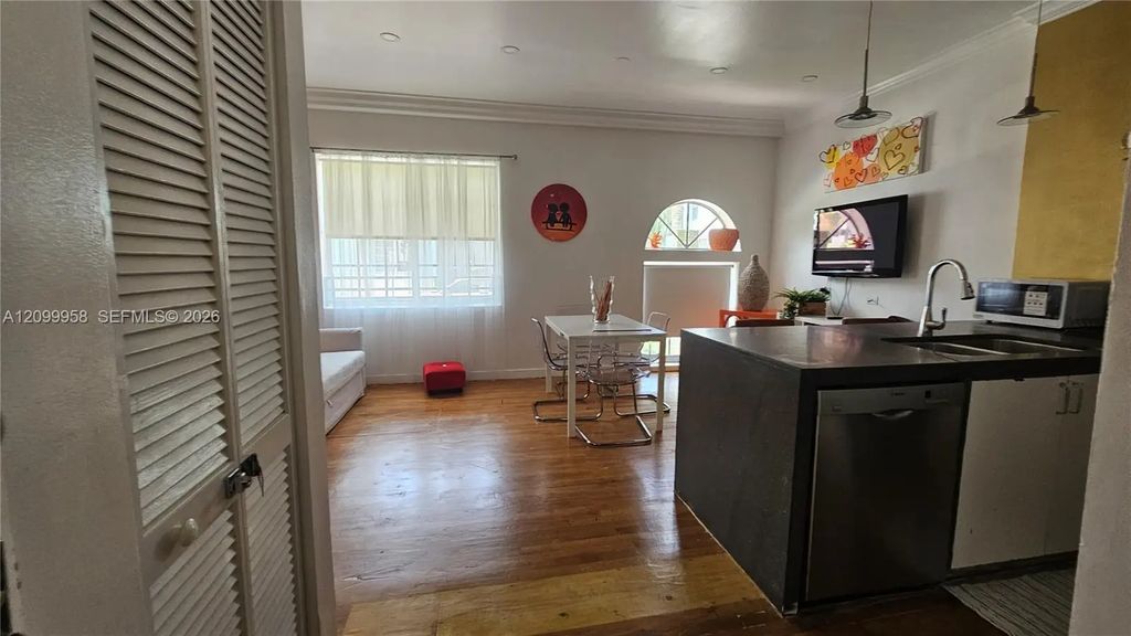 130 3rd Street #101, Miami Beach