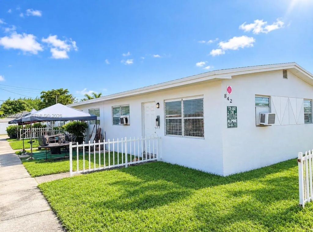 842 Nw 8th Street #4, Hallandale Beach