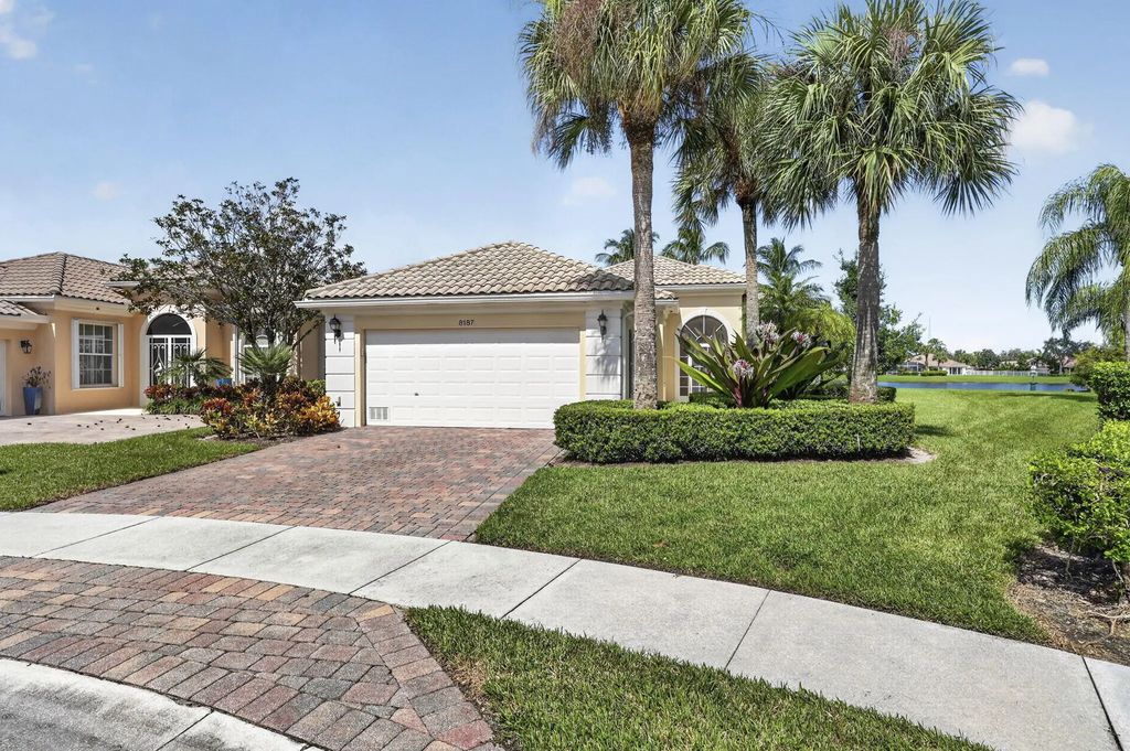 8187 Xanthus Lane, Wellington