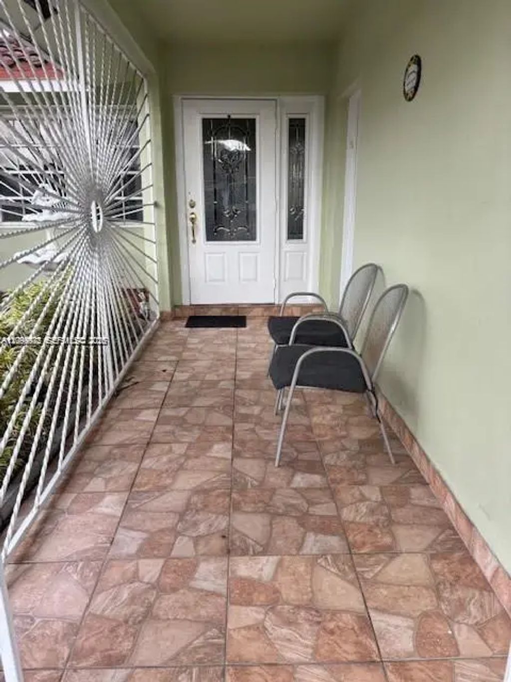 5852 Sw 147th Place #b, Miami