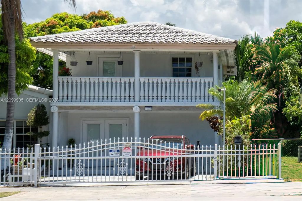16990 Ne 5th Court #2, North Miami Beach