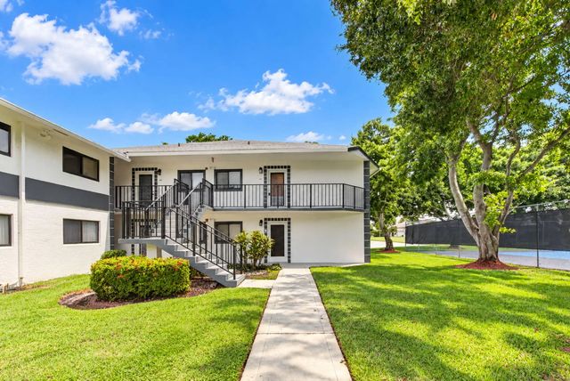 15301 Pembridge Avenue #61, Delray Beach