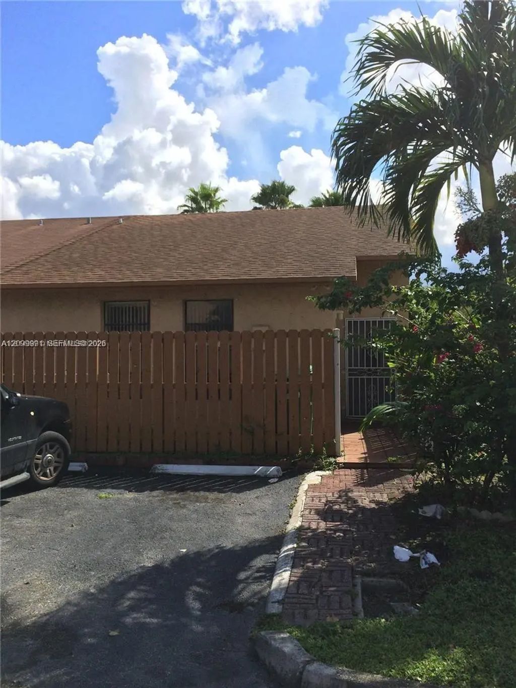 6721 Nw 189th Terrace #6721, Hialeah