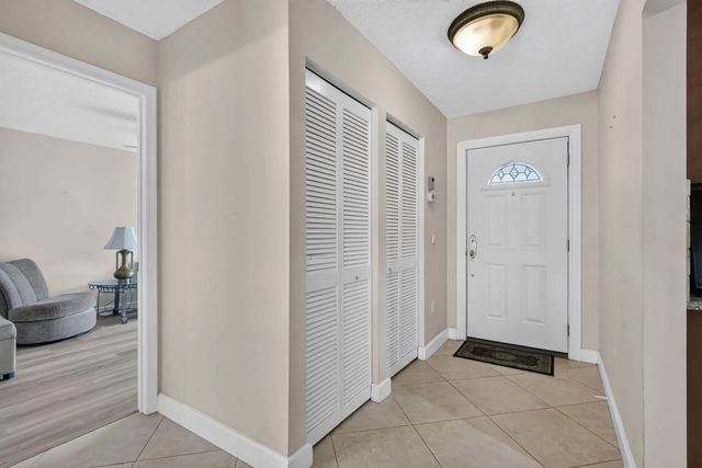 5 of 44 - 2 Stratford Drive E #a, Boynton Beach, FL