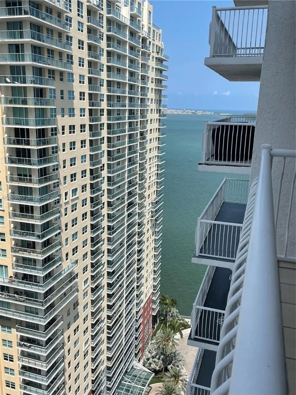 1200 Brickell Bay Drive #3104, Miami