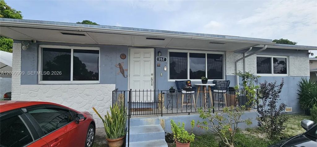 352 Nw 31st Avenue, Fort Lauderdale