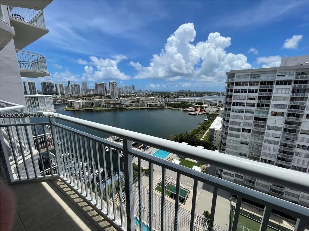 18061 Biscayne Boulevard #1804, Aventura