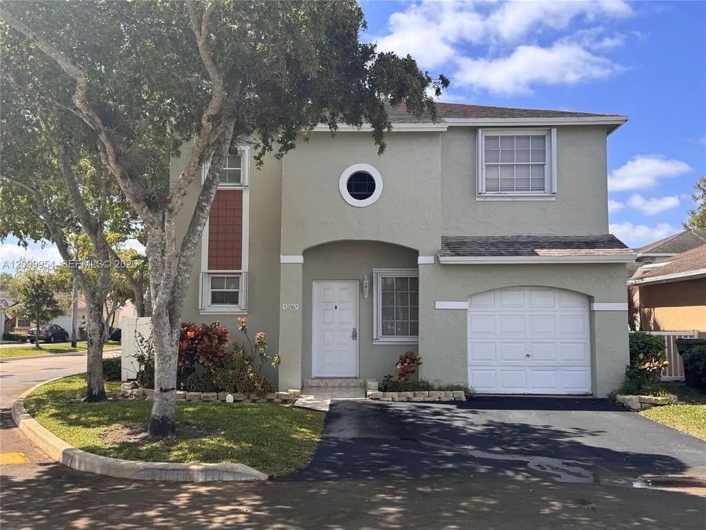 12060 Nw 13th Street, Pembroke Pines