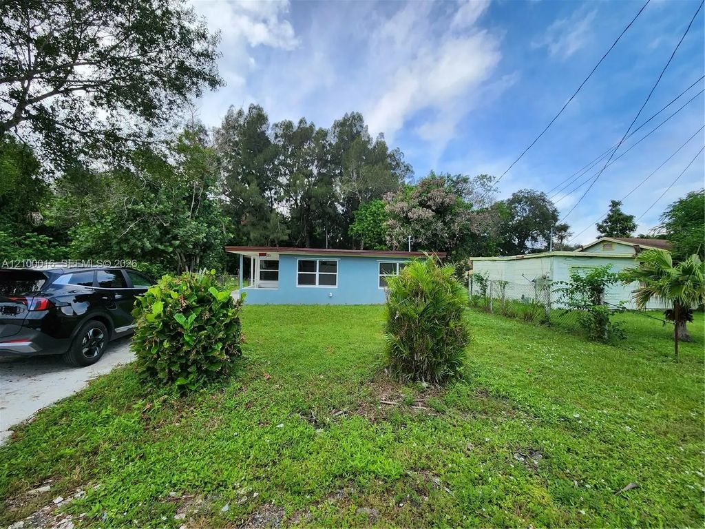 1901 N 49th Street, Fort Pierce