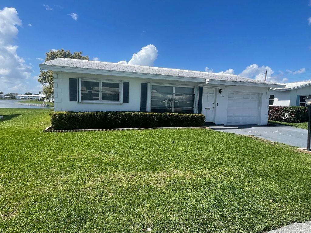 131 Nw 14th Street, Boynton Beach