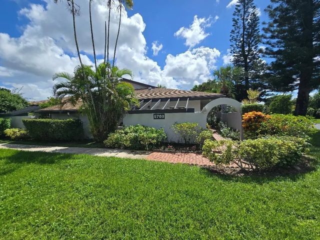 3 of 39 - 5700 Queen Palm Court #b, Delray Beach, FL