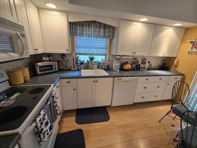 5 of 39 - 5700 Queen Palm Court #b, Delray Beach, FL
