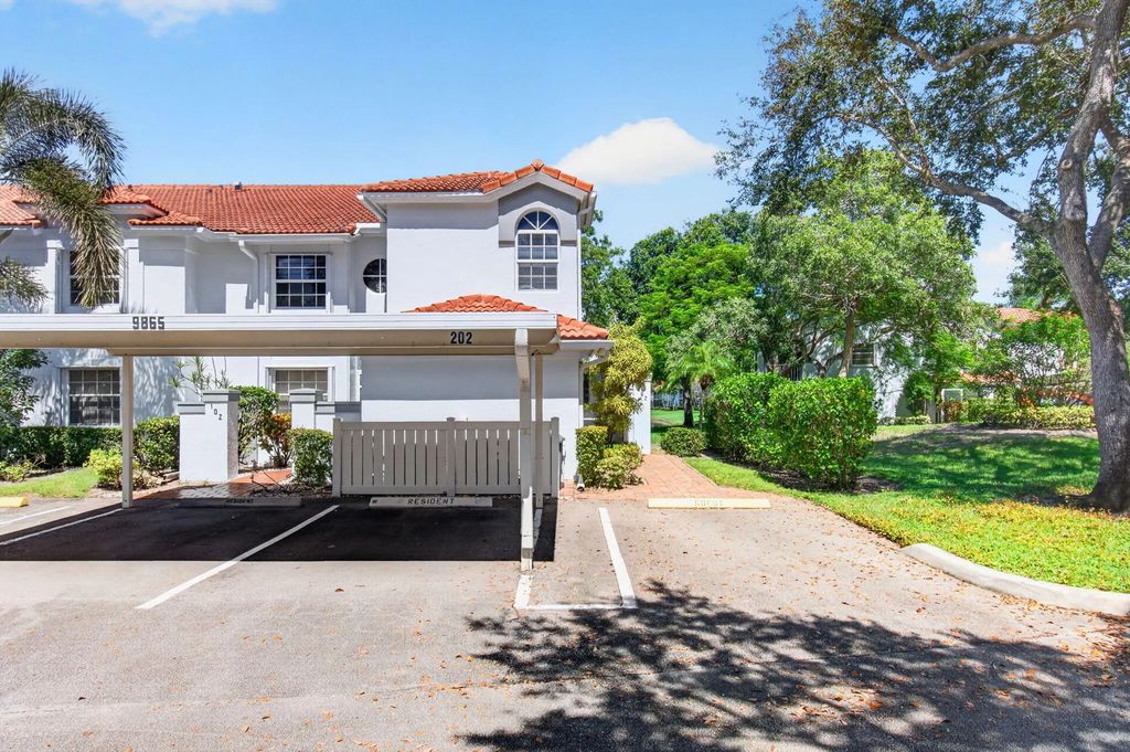 9865 Seacrest Circle #202, Boynton Beach