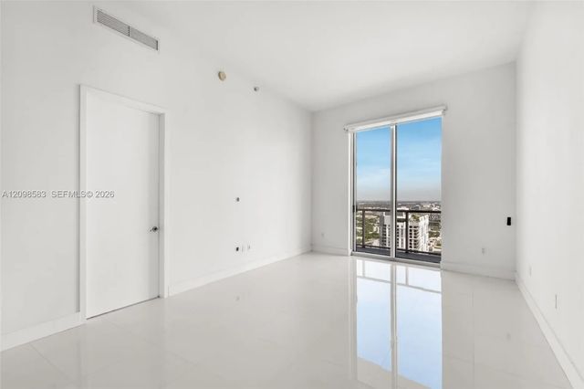 2 of 48 - 185 Sw 7th Street #4401, Miami, FL