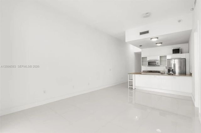 3 of 48 - 185 Sw 7th Street #4401, Miami, FL