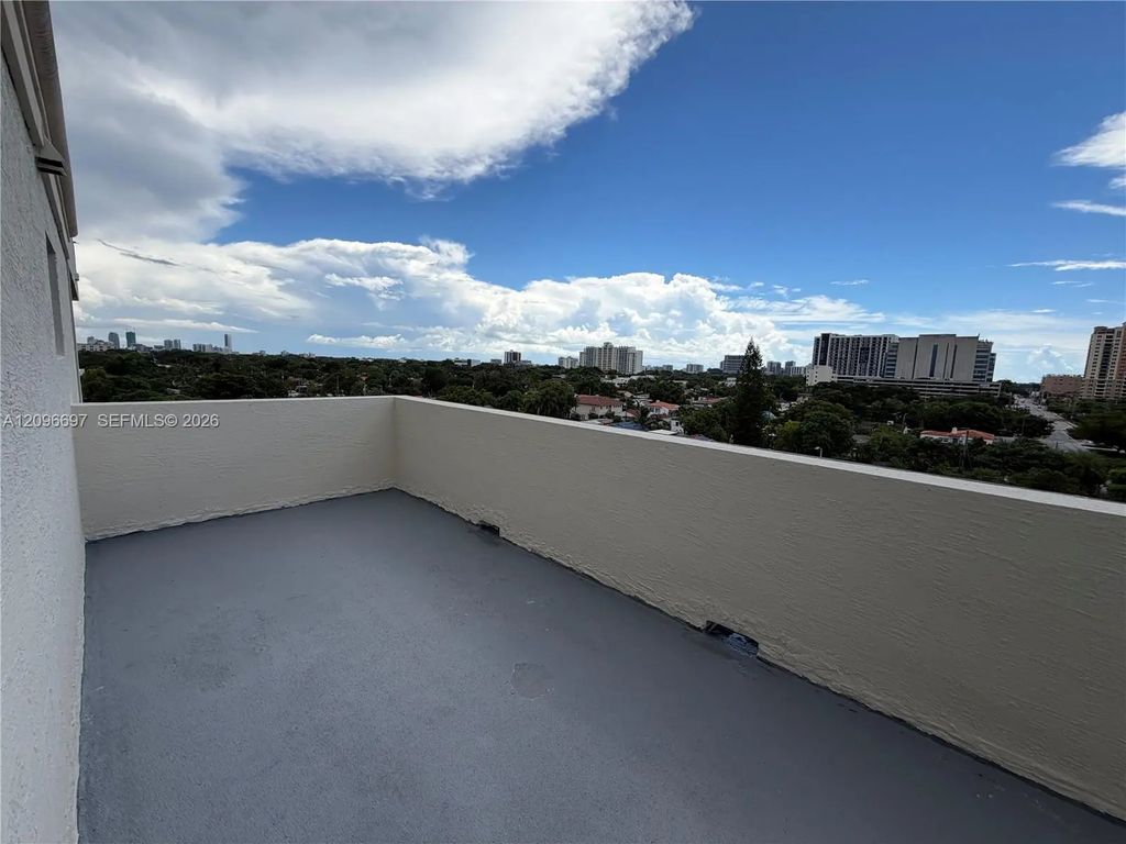 1801 Sw 32nd Avenue #606, Miami