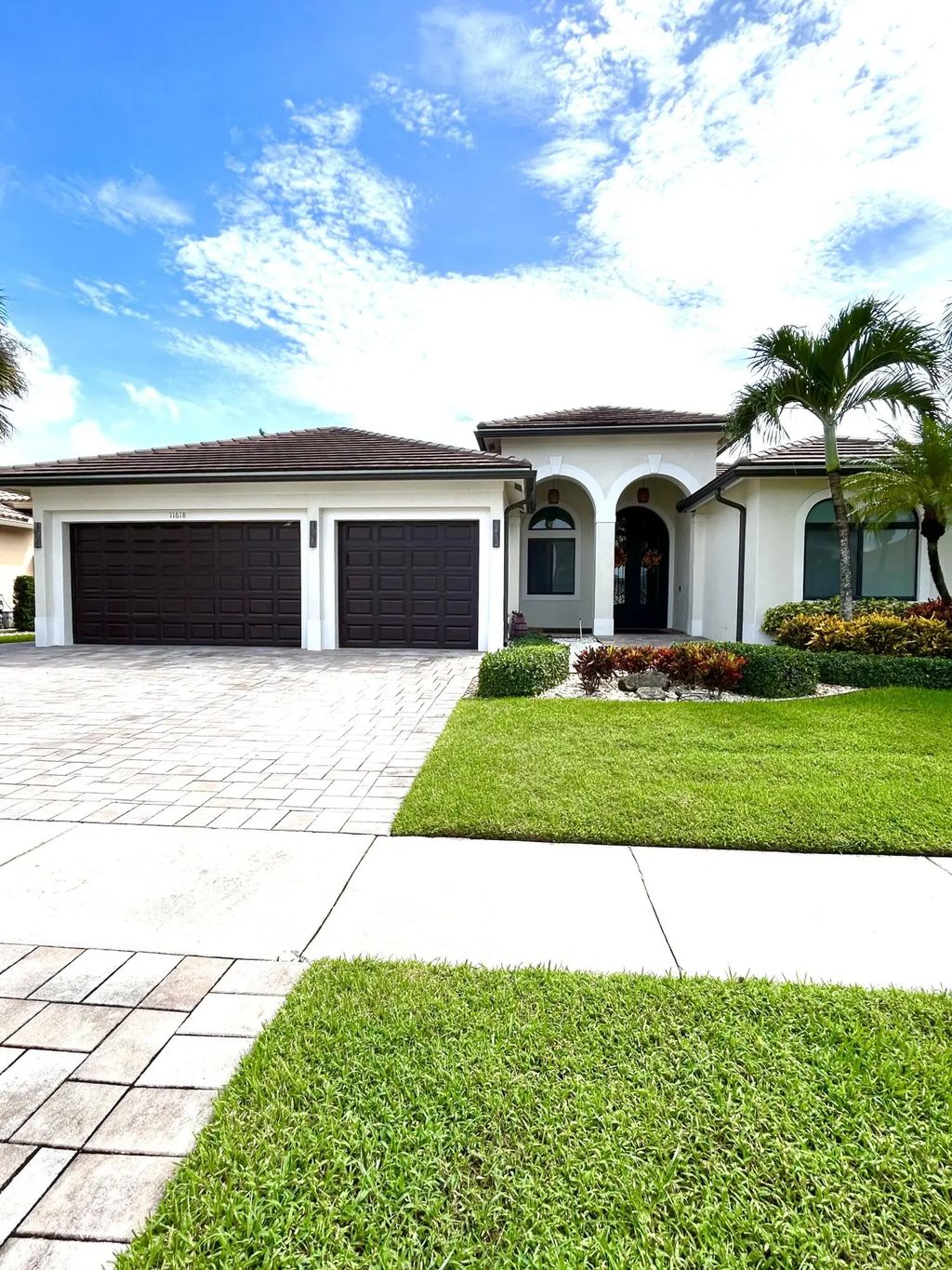 11618 Manatee Bay Lane, Wellington