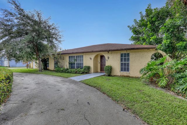 5 of 56 - 110 Meadowlark Drive, Royal Palm Beach, FL