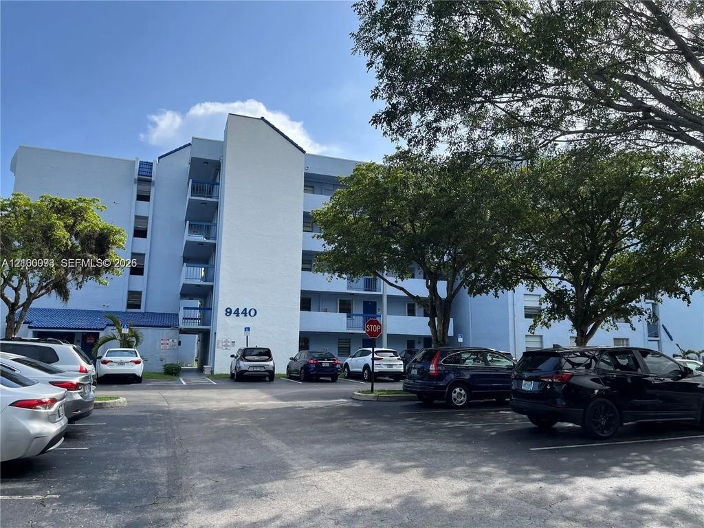 9440 Fontainebleau Boulevard #203, Miami
