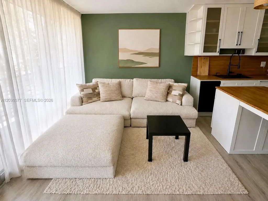901 N Birch Road #d6, Fort Lauderdale