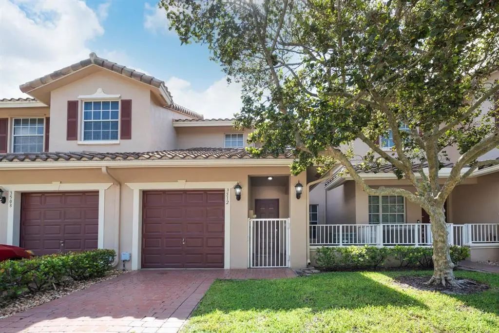 3512 Parkside Drive #3512, Davie