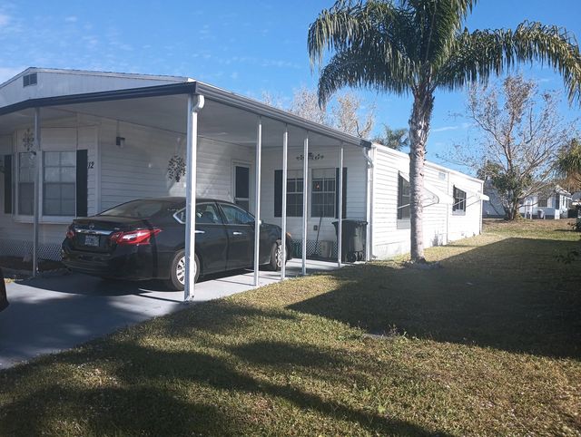 12 Universidad Lane, Port St. Lucie
