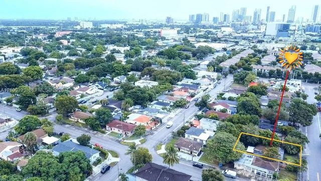 2 of 11 - 1085 Nw 25th Street, Miami, FL