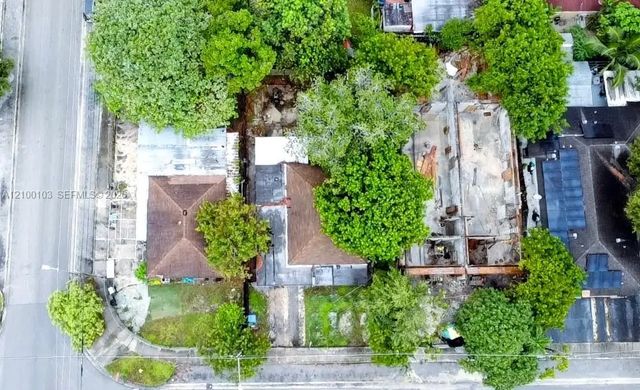4 of 11 - 1085 Nw 25th Street, Miami, FL