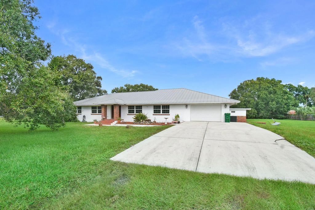 2050 W Boothe Drive, Fort Pierce