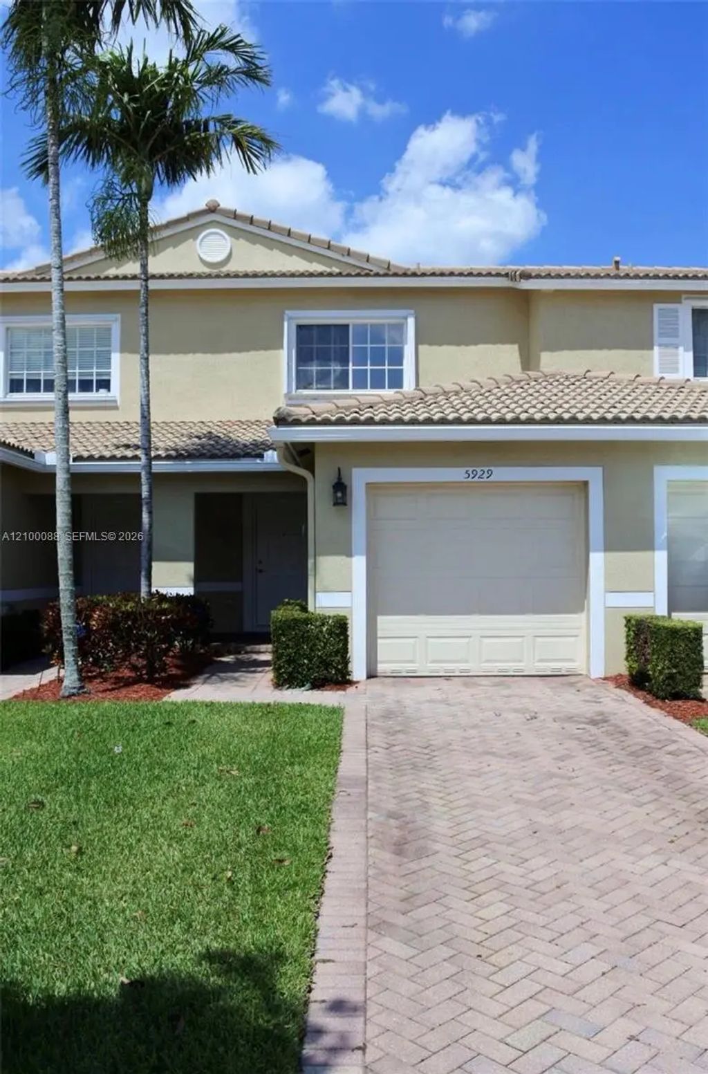 5929 Royal Way #5929, Tamarac
