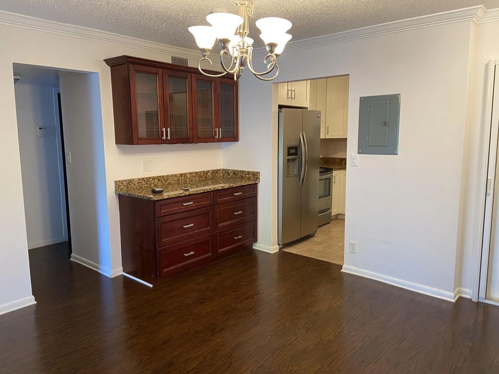 300 Waterway Drive S #105, Lantana