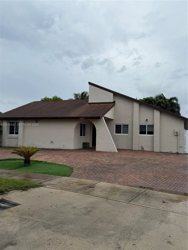 3 of 53 - 12246 Sw 210th Street, Miami, FL