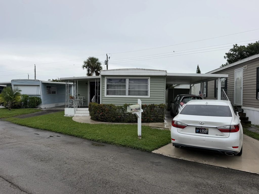 8648 Sw 15th Court, Davie
