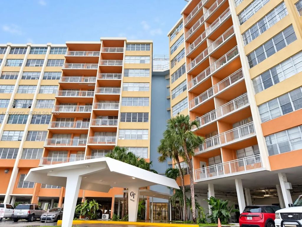 2025 Ne 164th Street #919, North Miami Beach