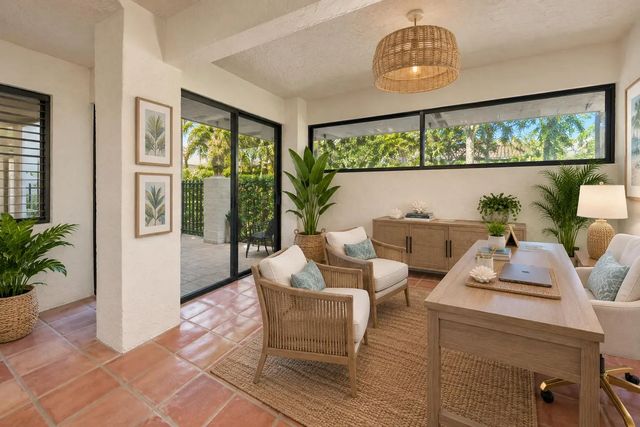 4 of 38 - 370 Prestwick Circle #2, Palm Beach Gardens, FL