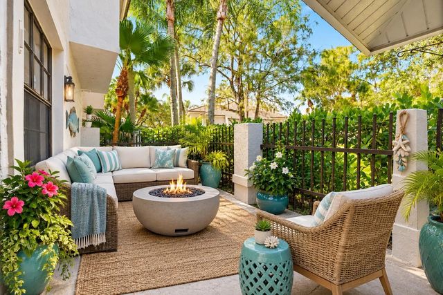 5 of 38 - 370 Prestwick Circle #2, Palm Beach Gardens, FL
