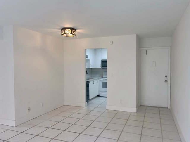 4 of 11 - 618 Nw 13th Street ##16, Boca Raton, FL