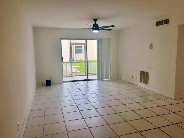 5 of 11 - 618 Nw 13th Street ##16, Boca Raton, FL