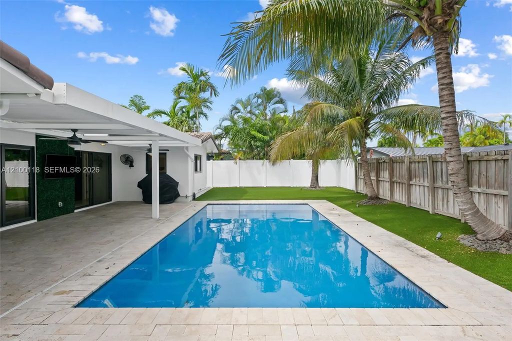 2091 Ne 55th Street, Fort Lauderdale