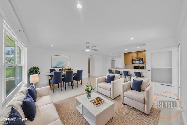 1360 Se High Point Way Se #a, Delray Beach