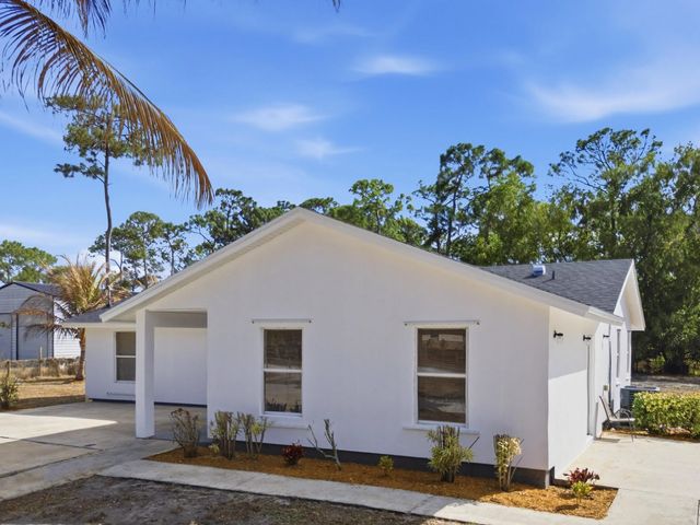 4 of 38 - 14242 77th Place N, The Acreage, FL